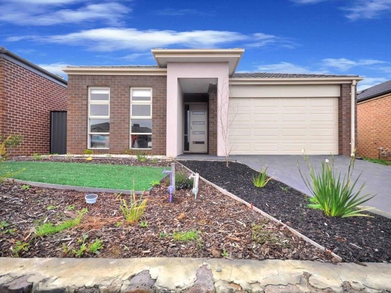 17 Pinnacle Drive, Craigieburn VIC 3064