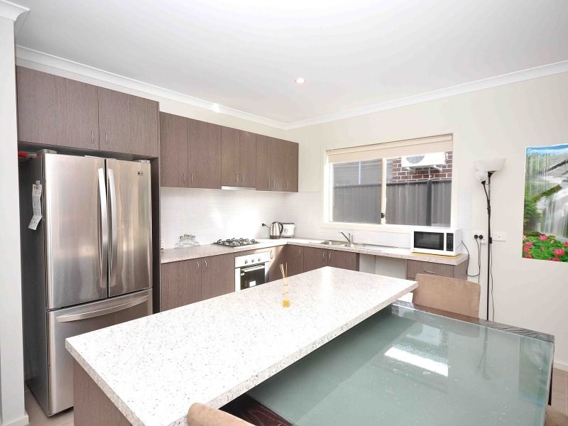 17 Pinnacle Drive, Craigieburn VIC 3064