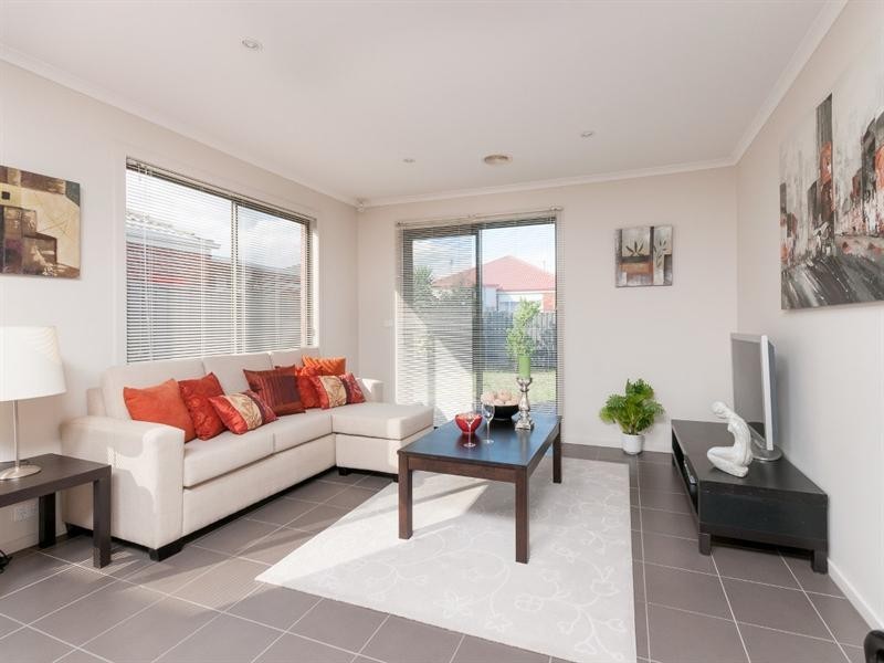 101 Mareeba Way, Craigieburn VIC 3064