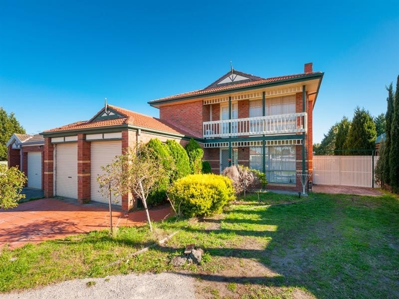3 Howson Place, Roxburgh Park VIC 3064