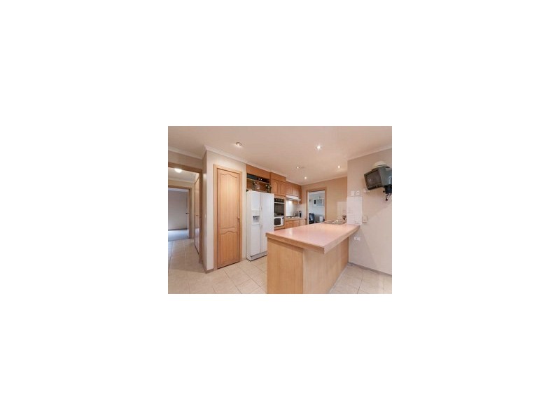 14 Longtown Court, Craigieburn VIC 3064