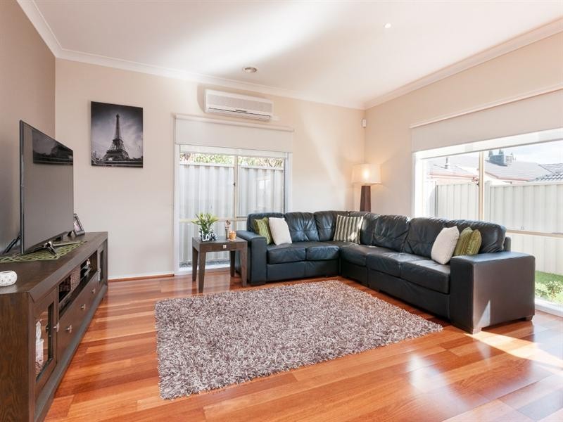 5 Parkstone View, Craigieburn VIC 3064