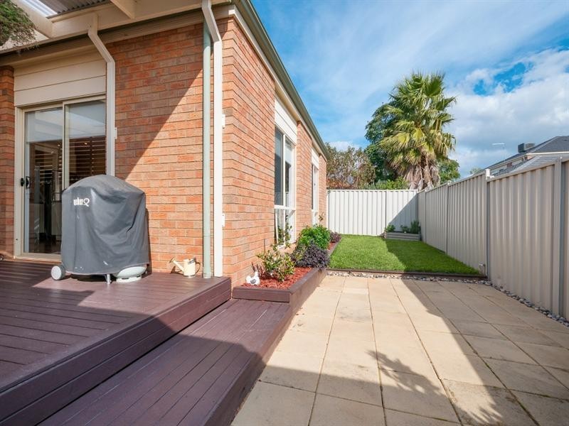5 Parkstone View, Craigieburn VIC 3064