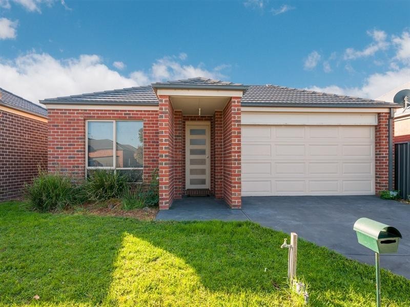 17 Millstream Pass, Craigieburn VIC 3064