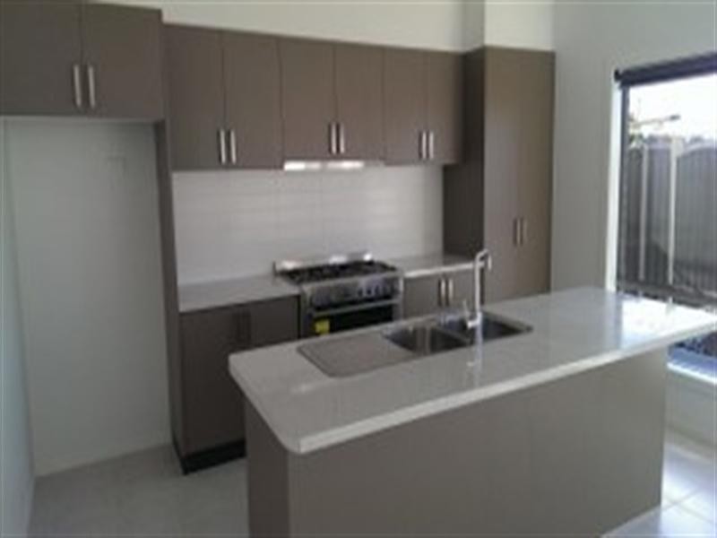 14 Brunswick Crescent, Craigieburn VIC 3064