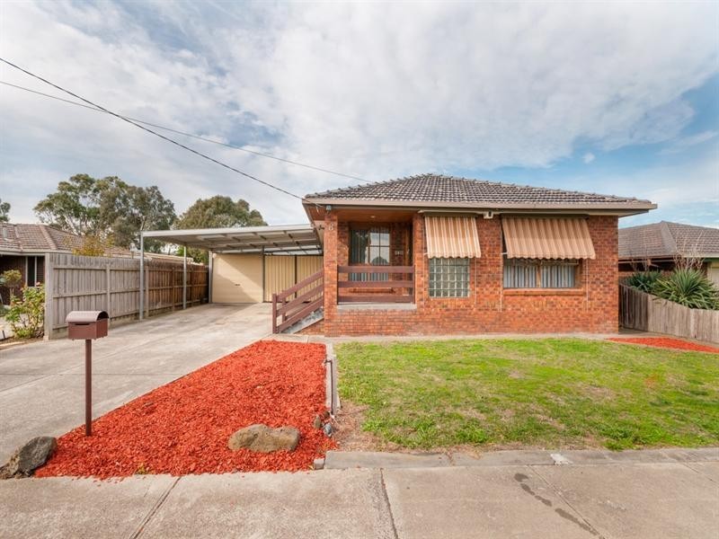8 Kingston Heath Court, Craigieburn VIC 3064