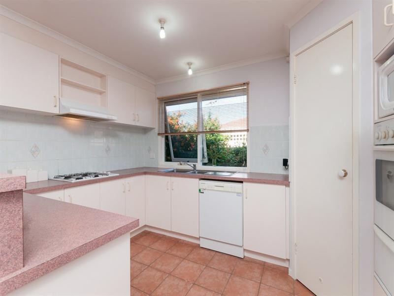 20 Sheridan Way, Roxburgh Park VIC 3064