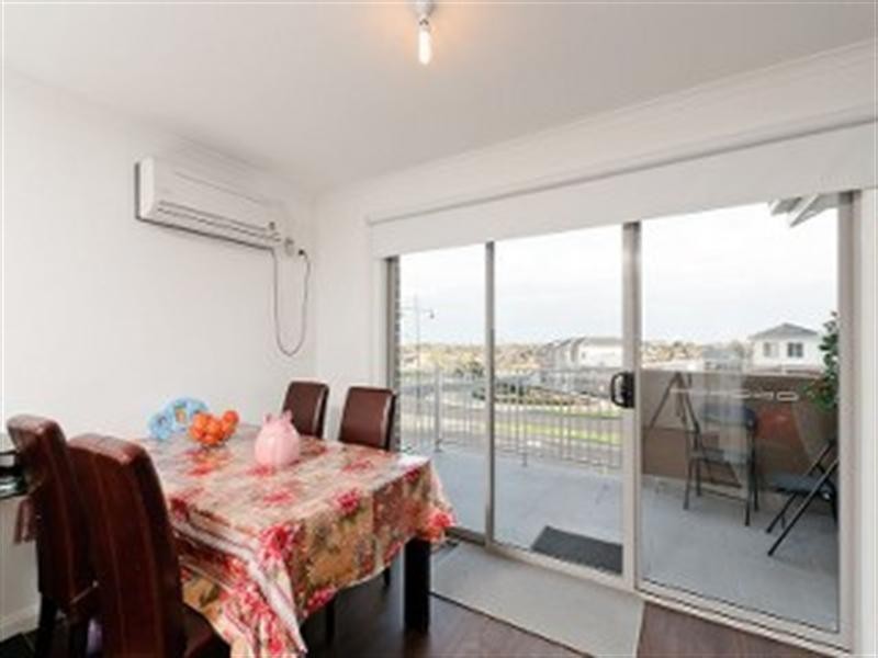 182A Grand Blv, Craigieburn VIC 3064