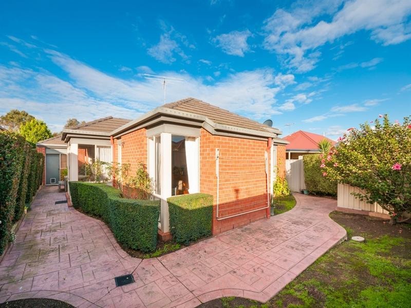 6 Tusmore Rise, Craigieburn VIC 3064