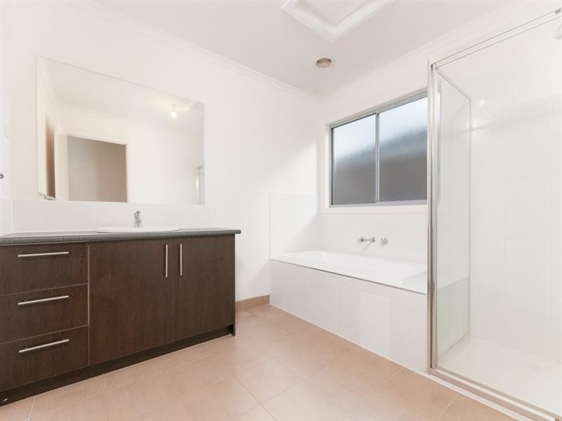 1 Perisher Drive, Craigieburn VIC 3064