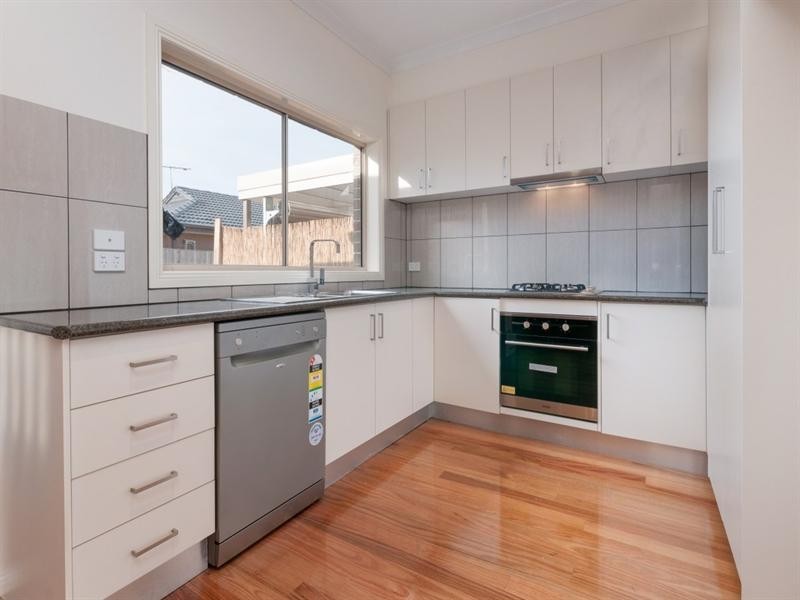 10A Whitley Crescent, Craigieburn VIC 3064