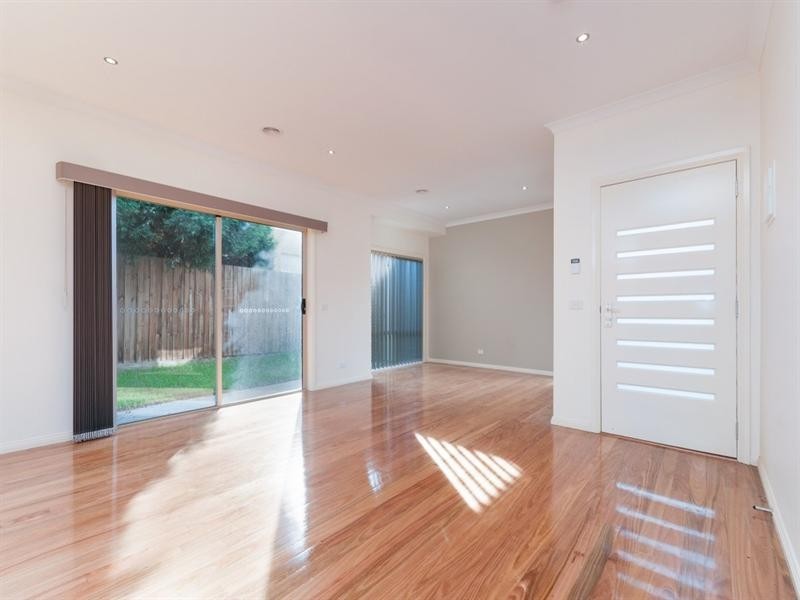 10A Whitley Crescent, Craigieburn VIC 3064