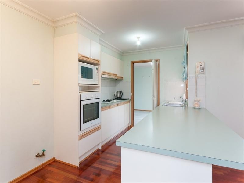 13 Surrey Court, Craigieburn VIC 3064