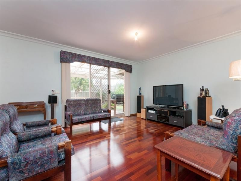 13 Surrey Court, Craigieburn VIC 3064