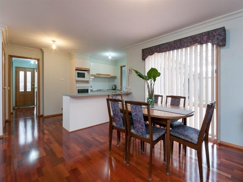 13 Surrey Court, Craigieburn VIC 3064