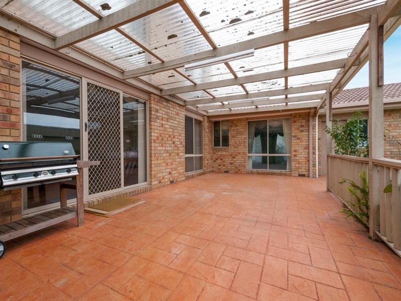 13 Surrey Court, Craigieburn VIC 3064