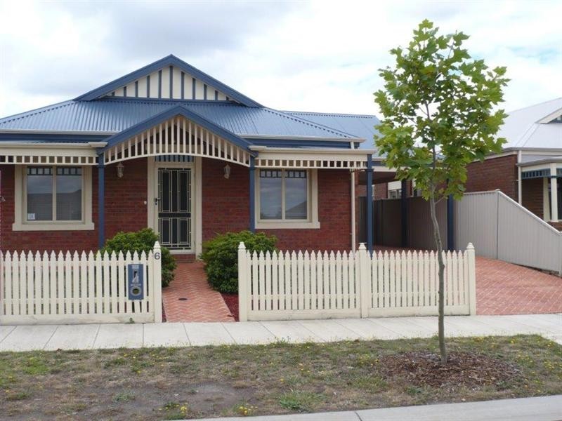 6 Roanoke Green, Craigieburn VIC 3064