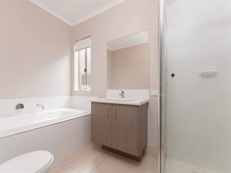 50 Thoresby Circuit, Craigieburn VIC 3064