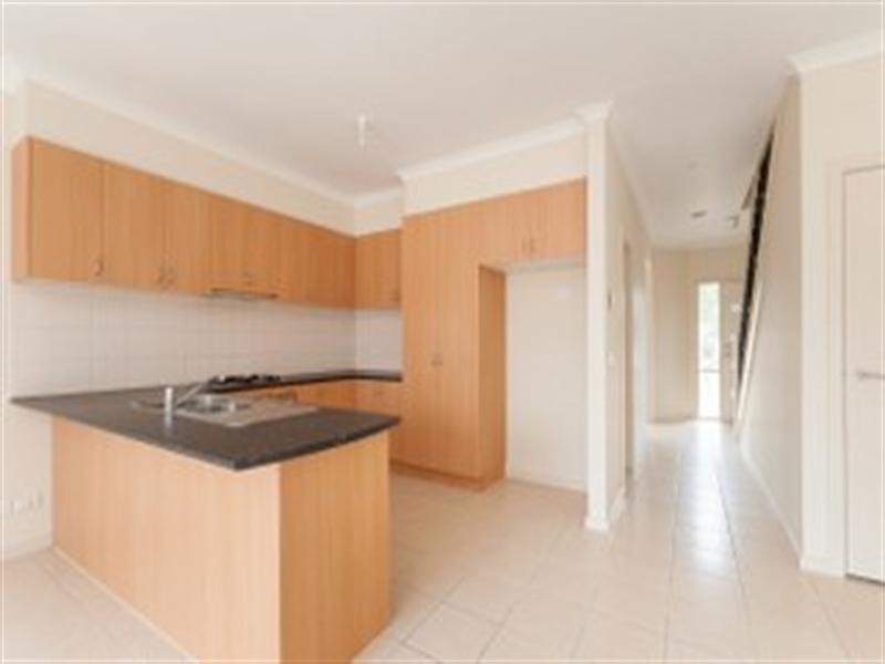 86 Hayfield Road, Roxburgh Park VIC 3064