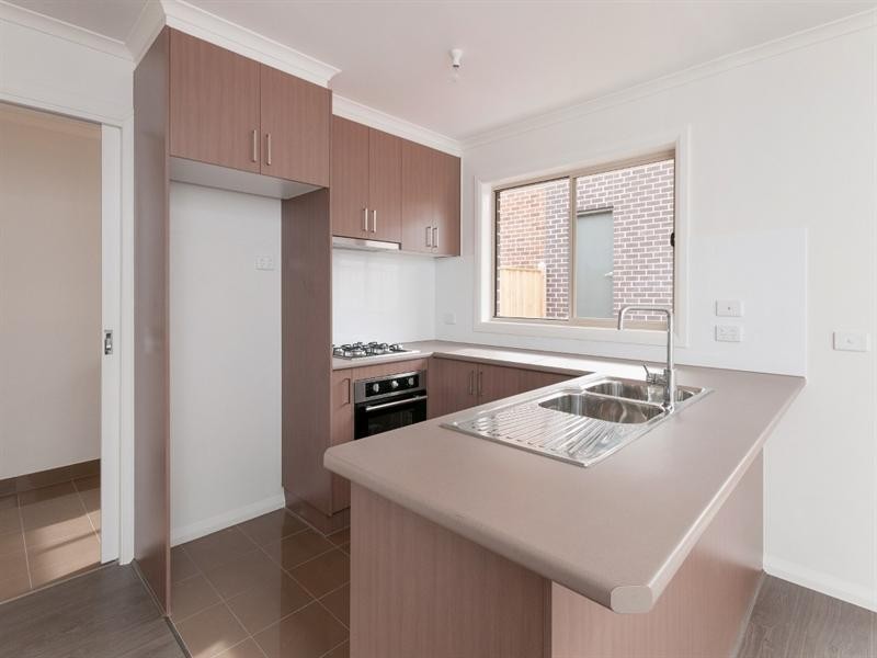184 Grand Boulevard, Craigieburn VIC 3064