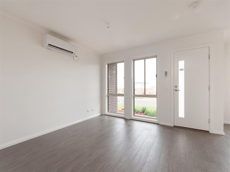 184 Grand Boulevard, Craigieburn VIC 3064