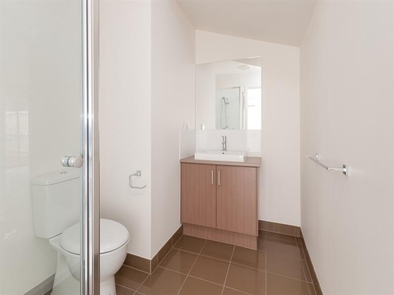 184 Grand Boulevard, Craigieburn VIC 3064
