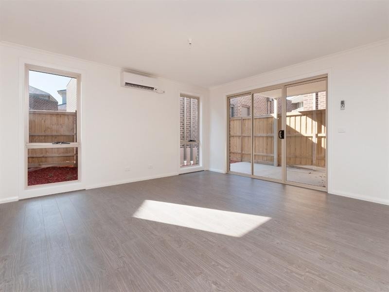 180 Grand Boulevard, Craigieburn VIC 3064