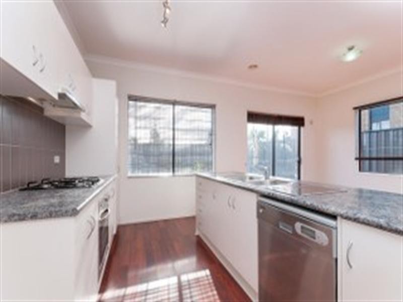 10 Middlesborough Drive, Craigieburn VIC 3064