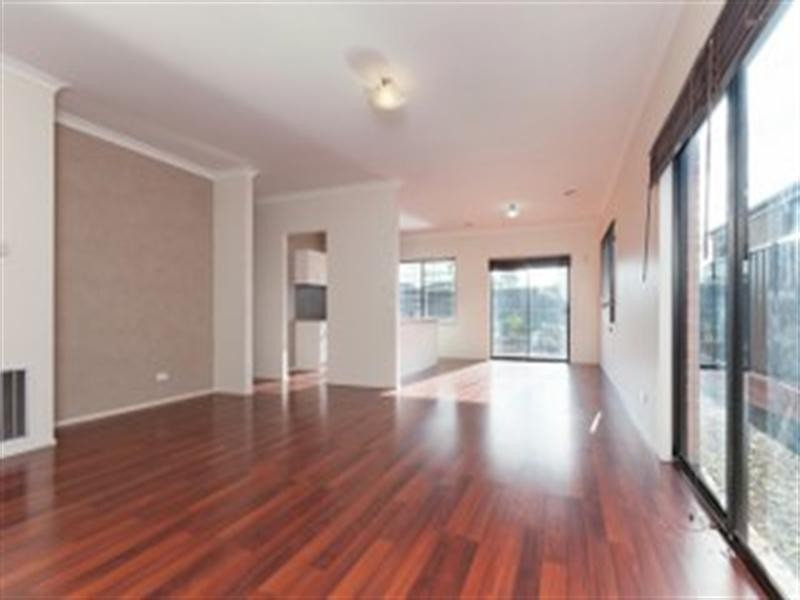 10 Middlesborough Drive, Craigieburn VIC 3064