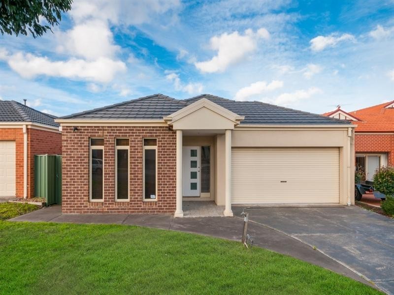 4 Studley Park Way, Craigieburn VIC 3064
