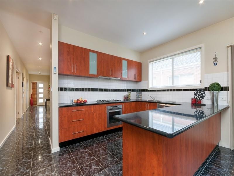 4 Studley Park Way, Craigieburn VIC 3064