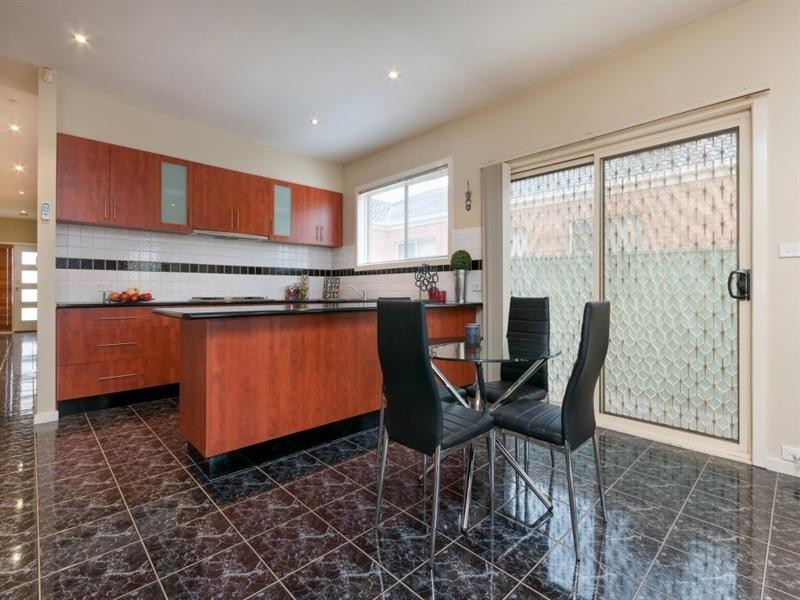 4 Studley Park Way, Craigieburn VIC 3064