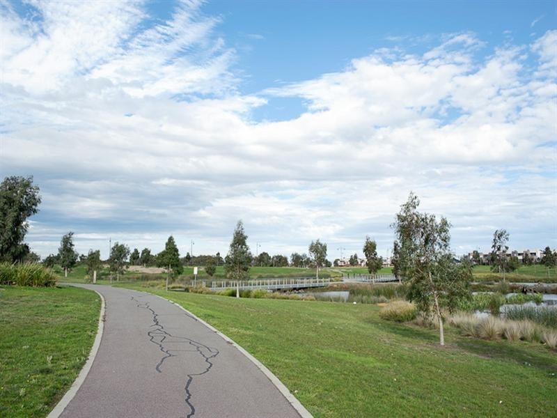 4 Studley Park Way, Craigieburn VIC 3064