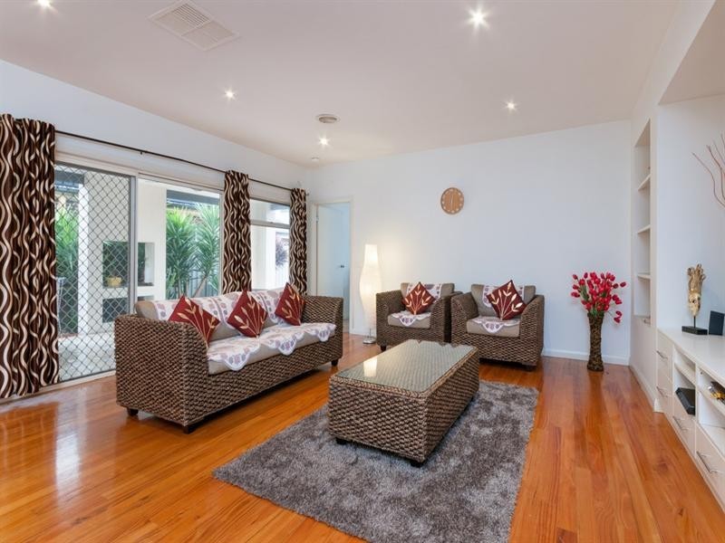 8 Olympic Way, Craigieburn VIC 3064