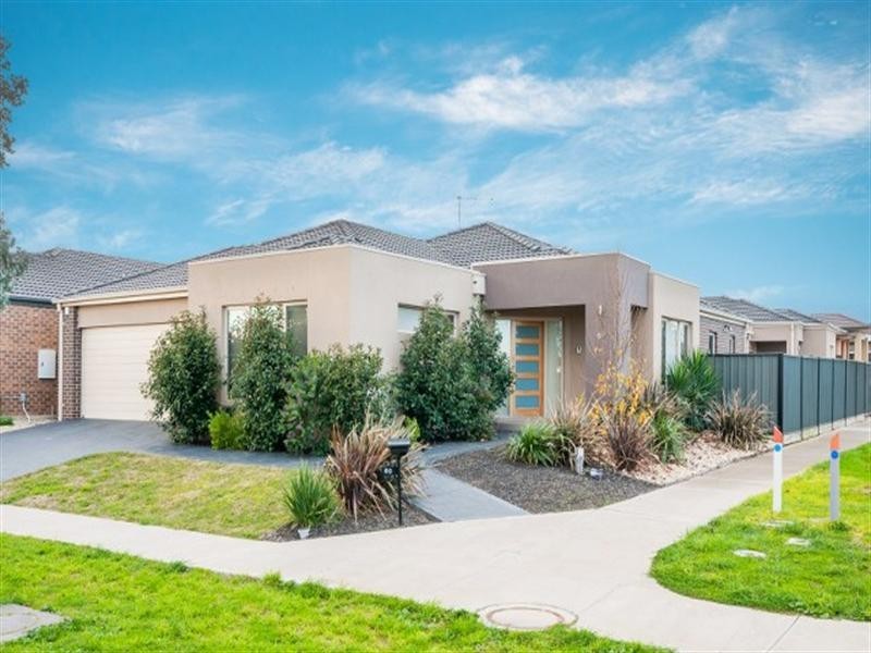 60 Bridgehaven Drive, Craigieburn VIC 3064