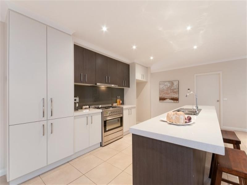 60 Bridgehaven Drive, Craigieburn VIC 3064