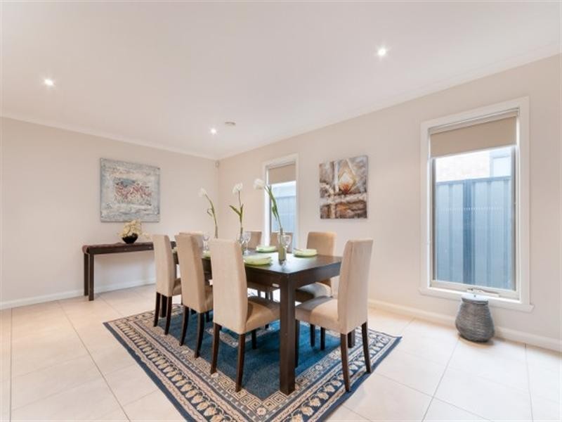 60 Bridgehaven Drive, Craigieburn VIC 3064