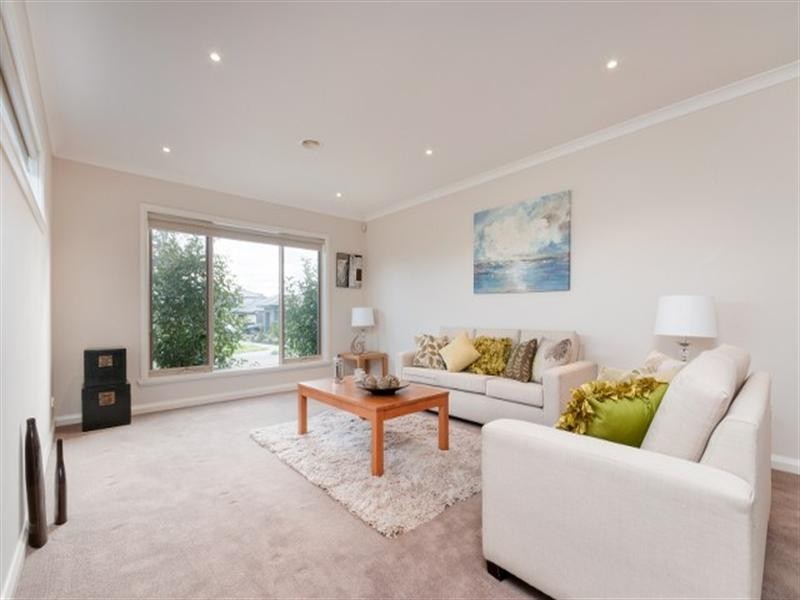 60 Bridgehaven Drive, Craigieburn VIC 3064
