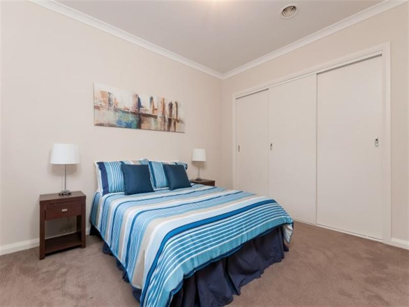 60 Bridgehaven Drive, Craigieburn VIC 3064