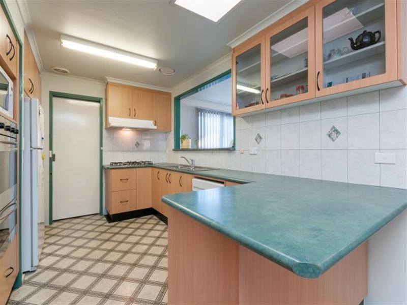 52 Bainbridge Close, Craigieburn VIC 3064