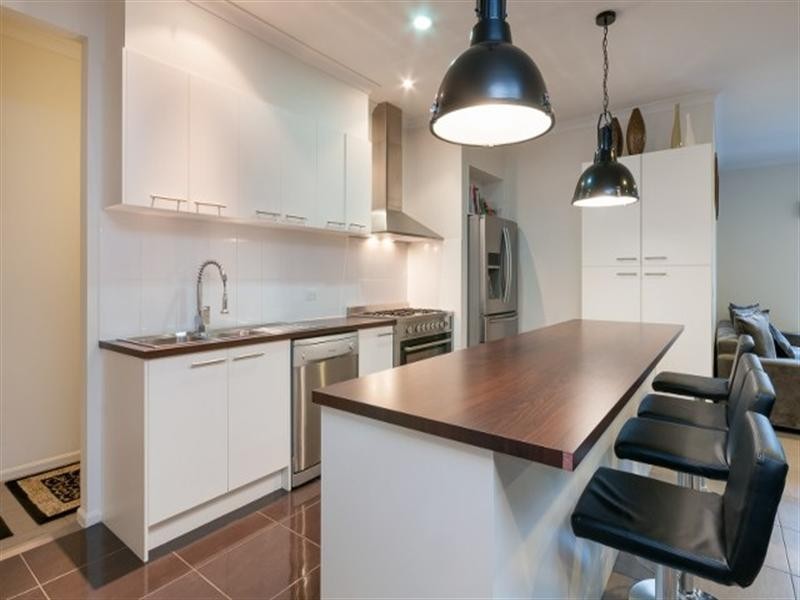 11 Black Range Avenue, Craigieburn VIC 3064