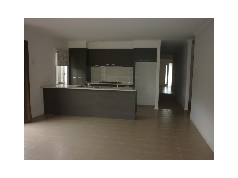 46 Kinglake Crescent, Craigieburn VIC 3064