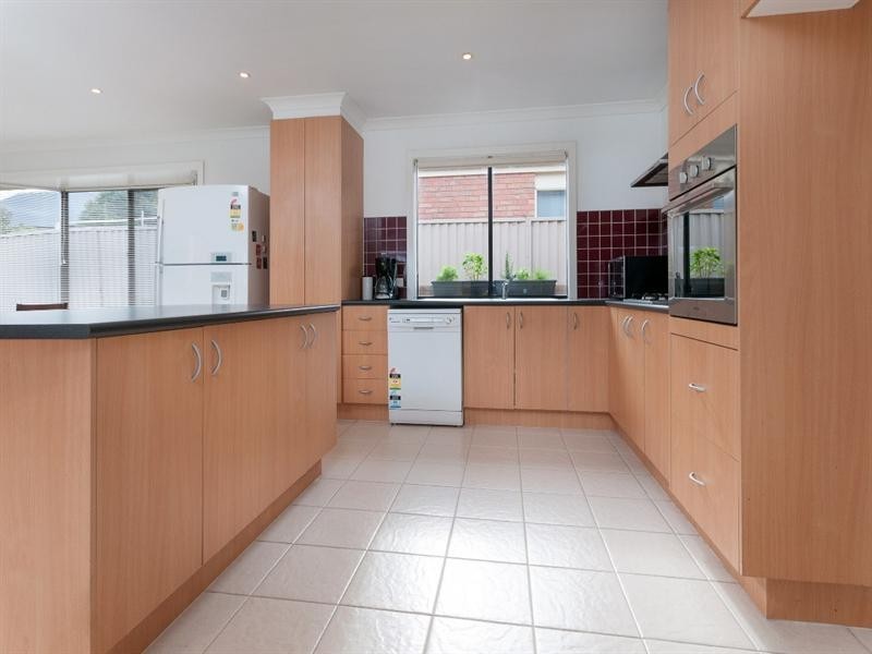 7 Creighton Way, Craigieburn VIC 3064