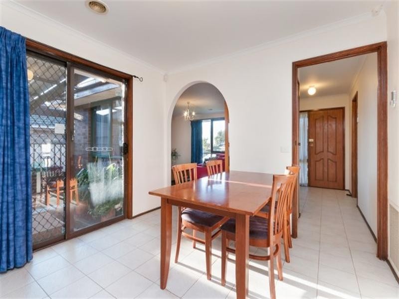 38 Langdon Crescent, Craigieburn VIC 3064
