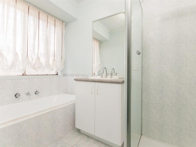 48 Mulberry Pass, Craigieburn VIC 3064
