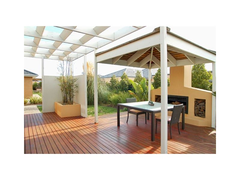 15 Grosvenor Square, Craigieburn VIC 3064