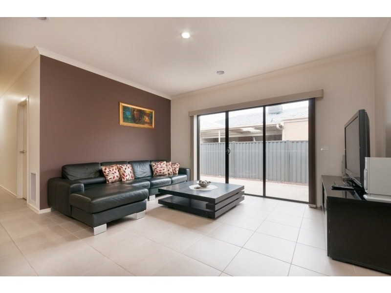 6 Corringa Way, Craigieburn VIC 3064