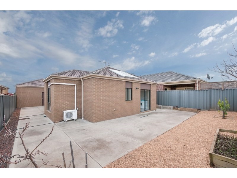 6 Corringa Way, Craigieburn VIC 3064