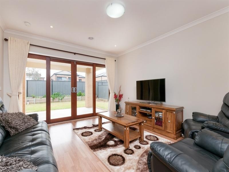 45 Ben Loman Circuit, Craigieburn VIC 3064