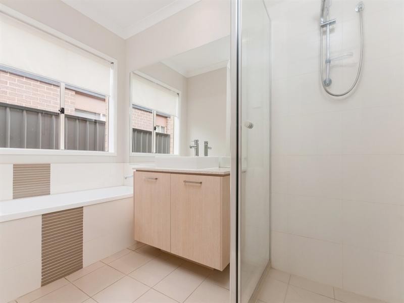 45 Ben Loman Circuit, Craigieburn VIC 3064